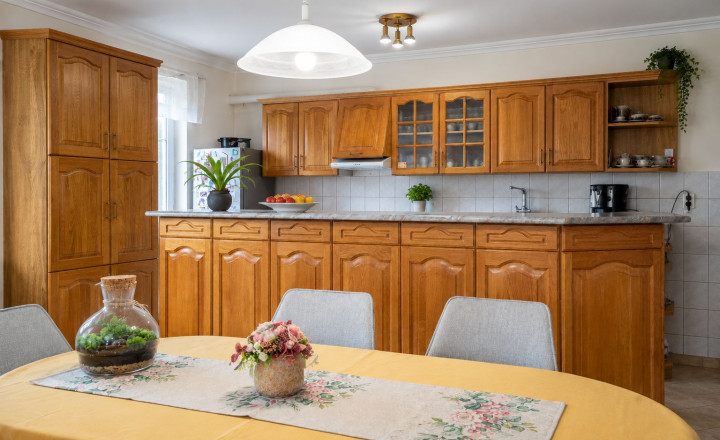 Veľký rodinný dom s kanceláriou pri Dunaji | 435 m²| pozemok 1 909 m² | Dunakiliti - fotografia 10