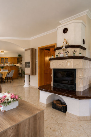 Veľký rodinný dom s kanceláriou pri Dunaji | 435 m²| pozemok 1 909 m² | Dunakiliti - fotografia 14