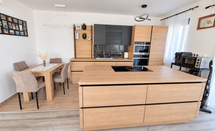 Moderný 5-izbový rodinný dom | 2 bioklimatické pergoly | Tepelné čerpadlo | Garáž | Levél pri Rajke - fotografia 15