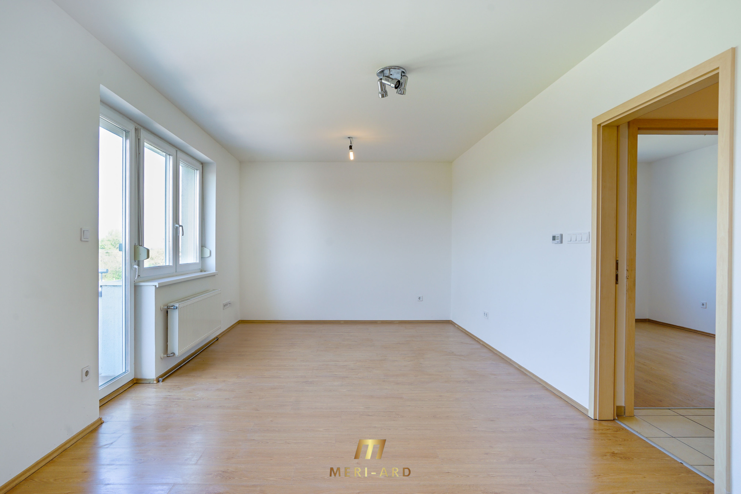 2-izbový byt na predaj, Rajka – balkón, parkovanie, nízke náklady, ihneď voľný